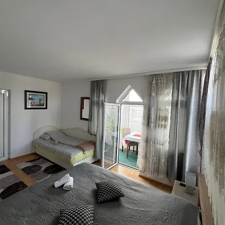 Prenociste Delija 020 Apartamento