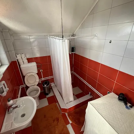 Prenociste Delija 020 *