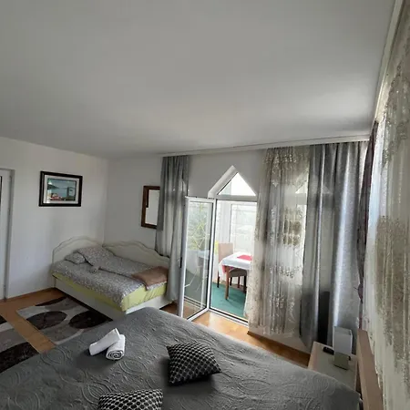 Prenociste Delija 020 Apartament *